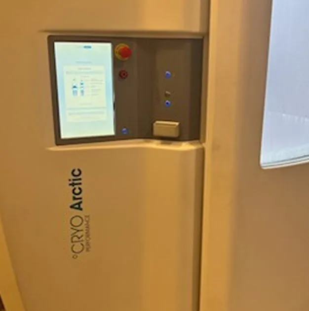 Cryotherapy chamber